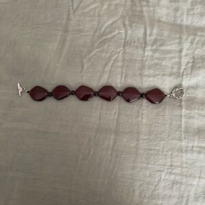 Gorgeous handcrafted red and black glass bead bracelet